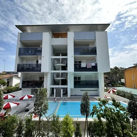 Apartment Flat In With Pool *