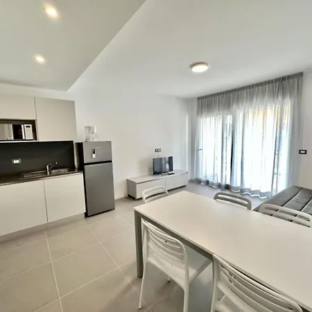 Flat In With Pool Bibione