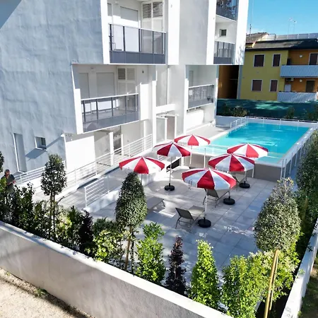 Apartment Flat In With Pool *
