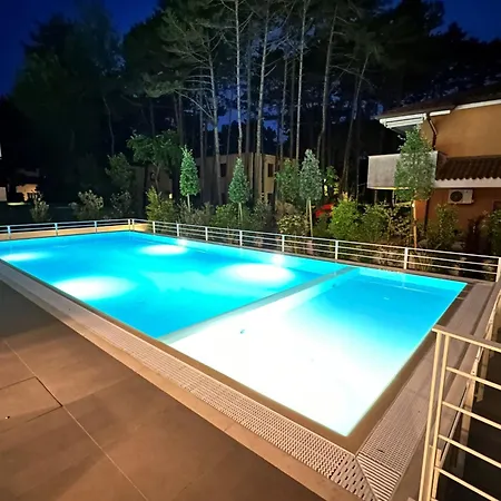 Flat In With Pool